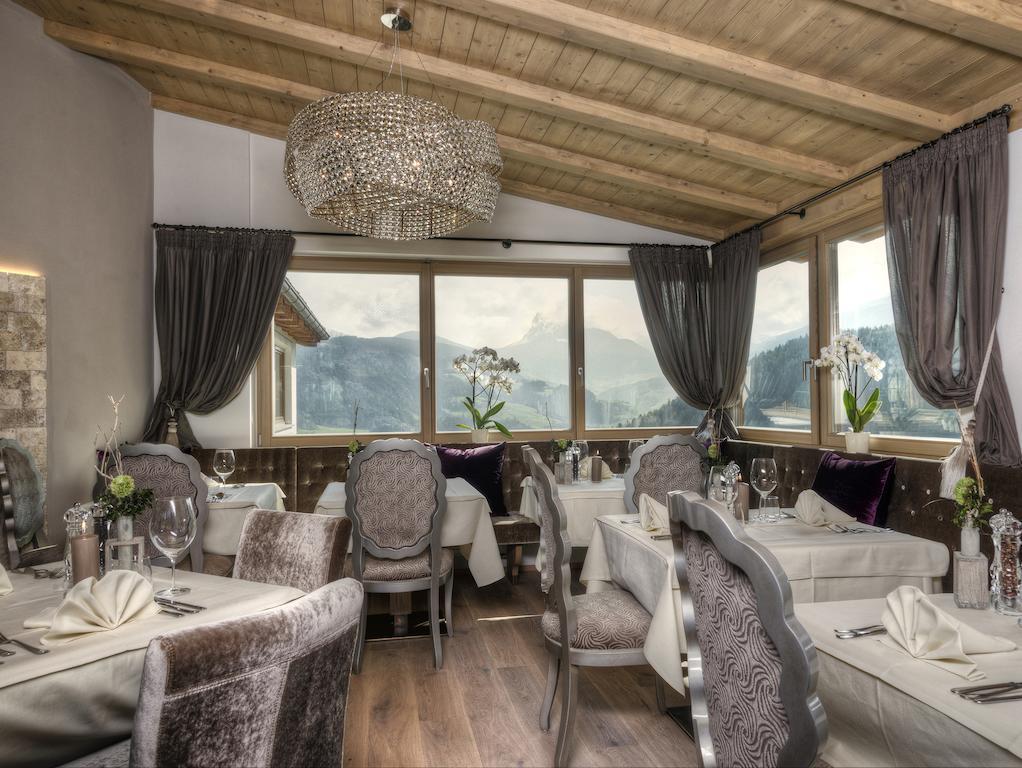 Hotel Gnollhof Chiusa Bagian luar foto